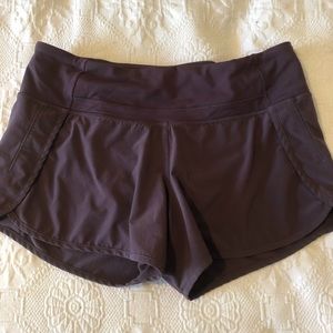 Lululemon Speed-Up Short 4” Inseam. VGUC